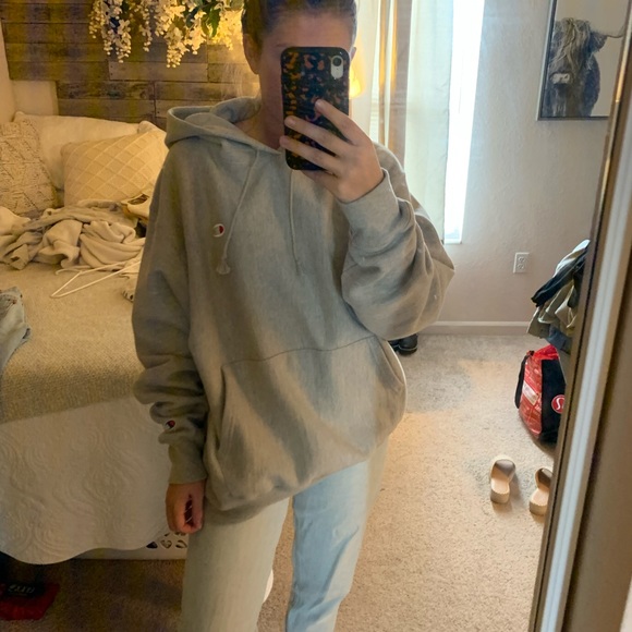 Champion sweatshirt - Picture 2 of 4